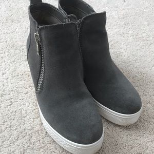 Steve Madden wedgie shoes